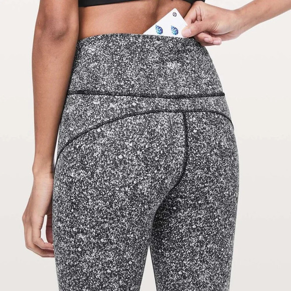 lululemon athletica Pants - Lululemon In Movement Everlux 25" Tight in Starlight Black. Sz: 8